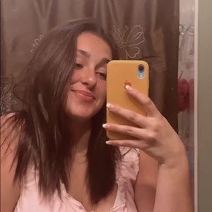 Meet your Posher, Delaney